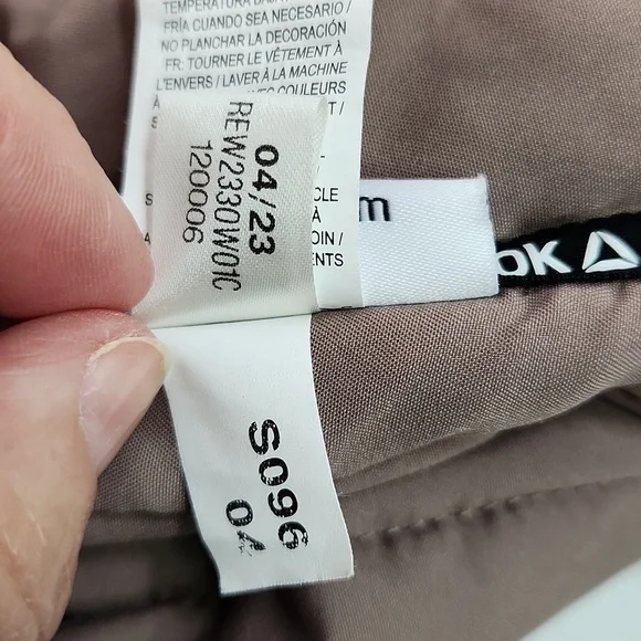 Reebok Getaway Deep Taupe Quilted Outdoor Vest (M) - Picture 16 of 16